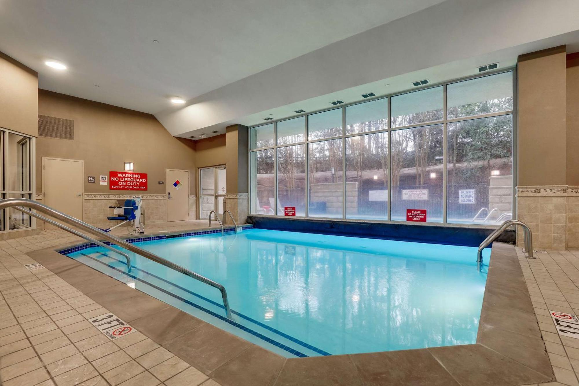 Drury Inn & Suites Charlotte Northlake Dış mekan fotoğraf