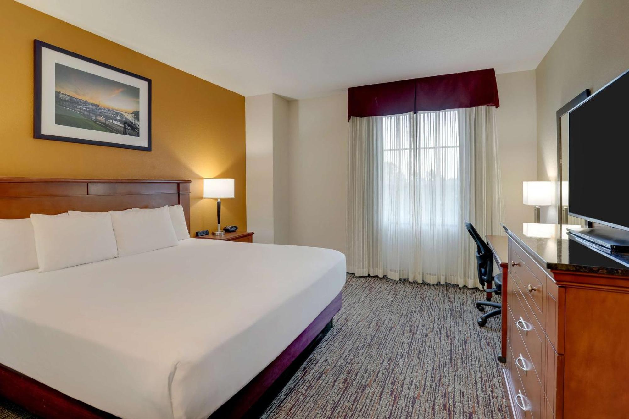 Drury Inn & Suites Charlotte Northlake Dış mekan fotoğraf