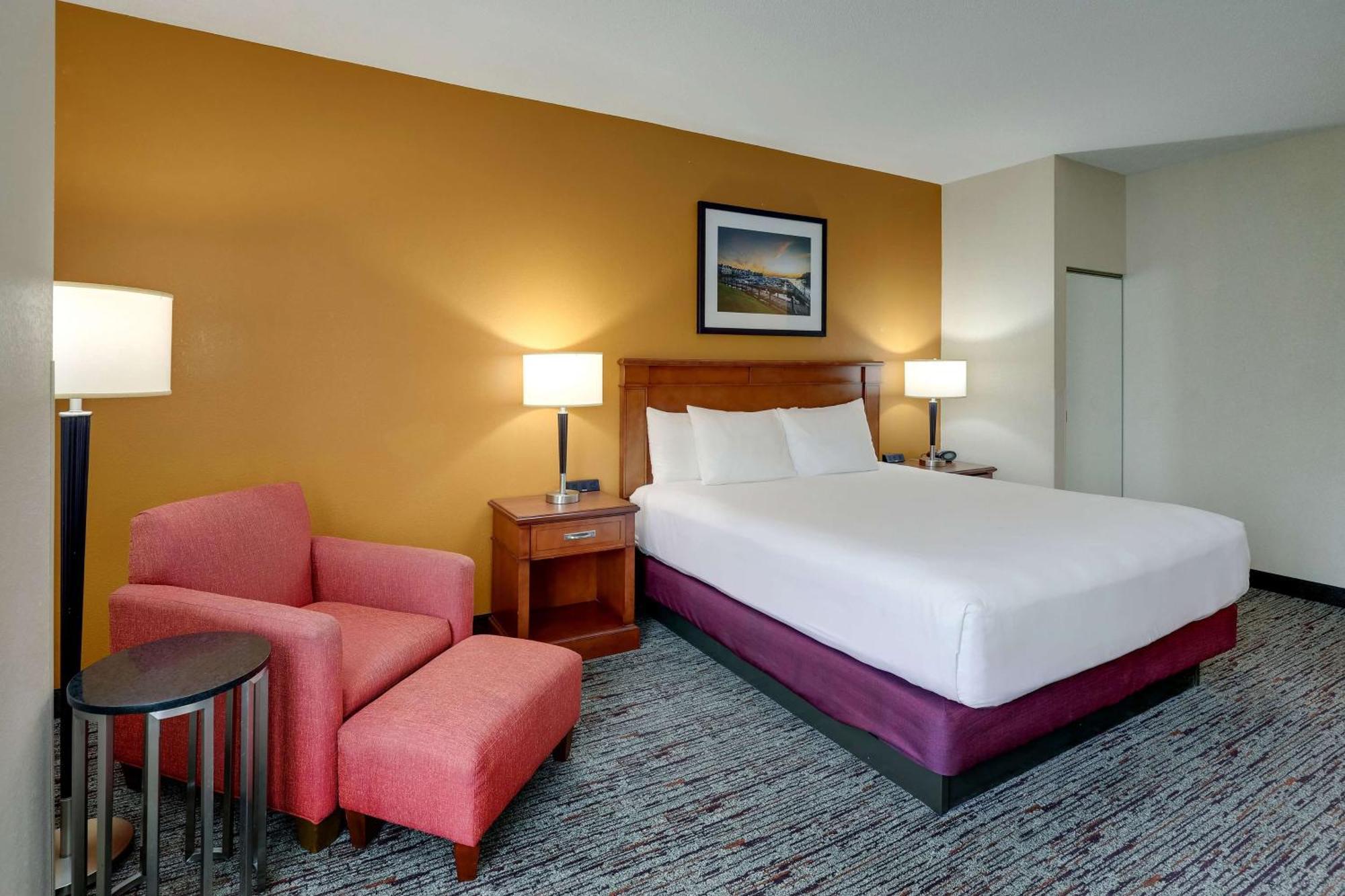 Drury Inn & Suites Charlotte Northlake Dış mekan fotoğraf