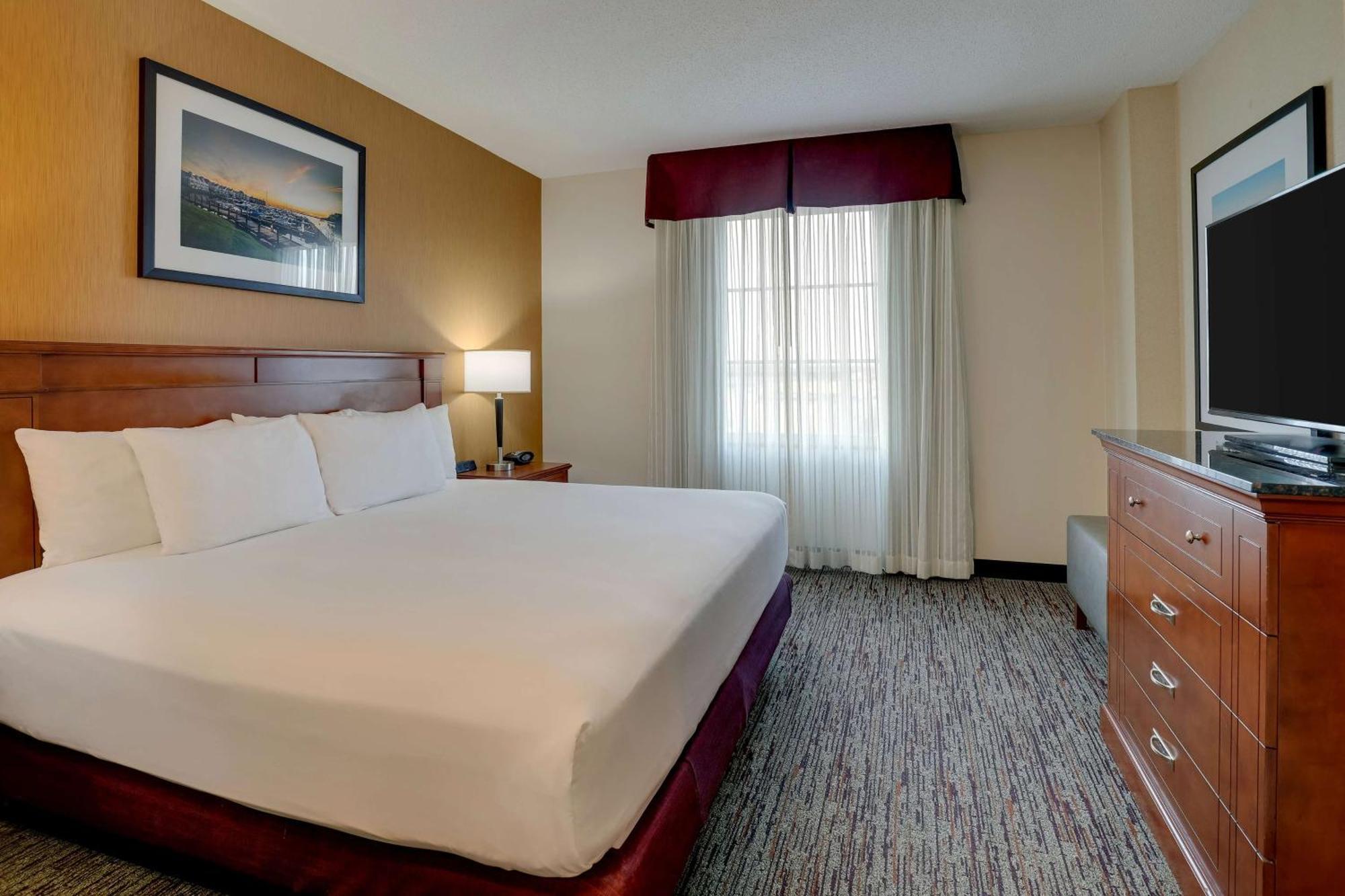 Drury Inn & Suites Charlotte Northlake Dış mekan fotoğraf