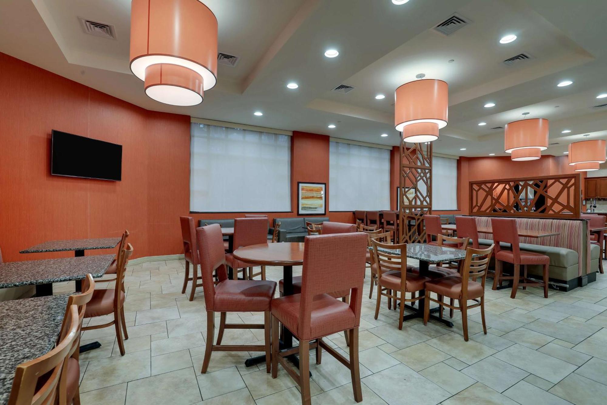Drury Inn & Suites Charlotte Northlake Dış mekan fotoğraf
